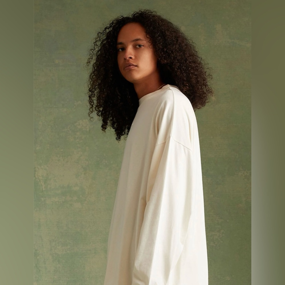 FEAR OF GOD ESSENTIALS Cloud Dancer Long Sleeve T-Shirt